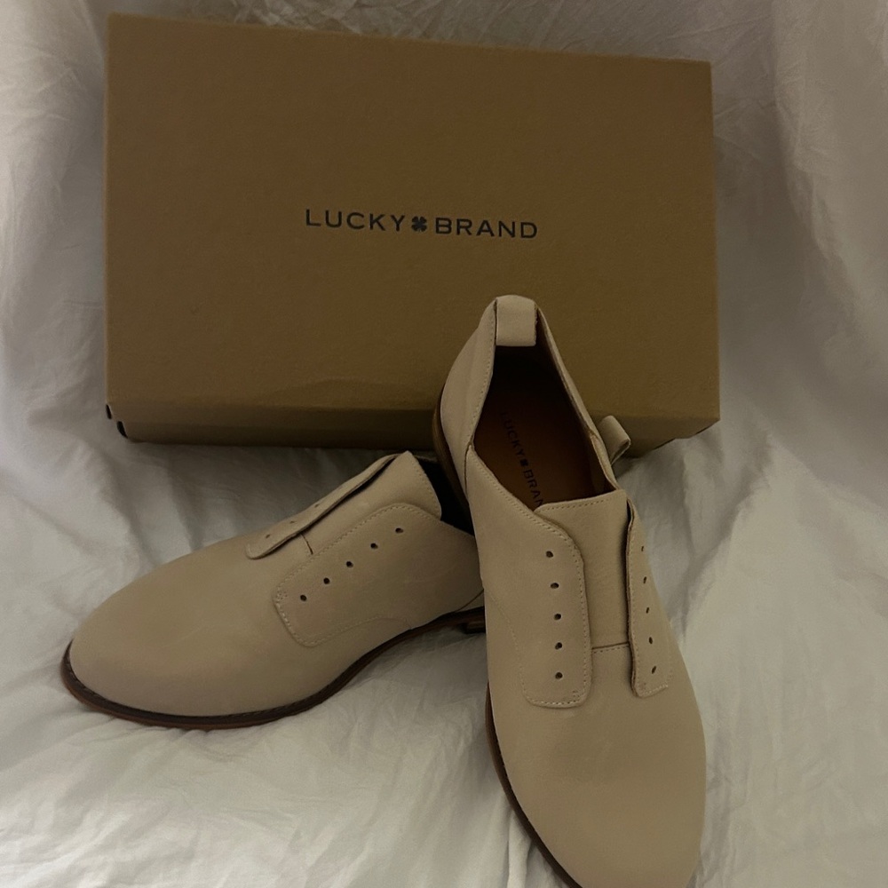 Lucky Brand Cream Flats